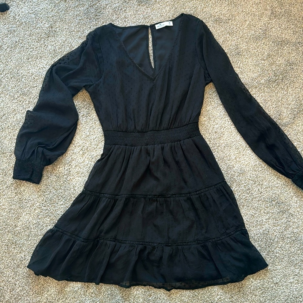 Hollister M black dress EUC